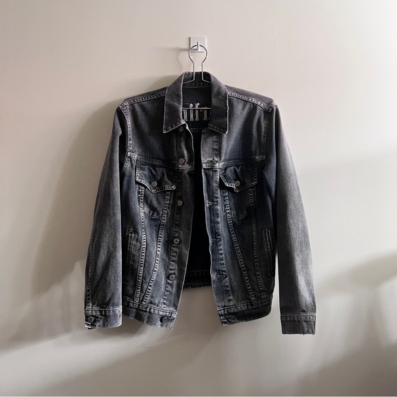 BRANDY MELVILLE AMARA DARLING OVERSIZED DENIM JACKET (FADED GREY) - Picture 5 of 15